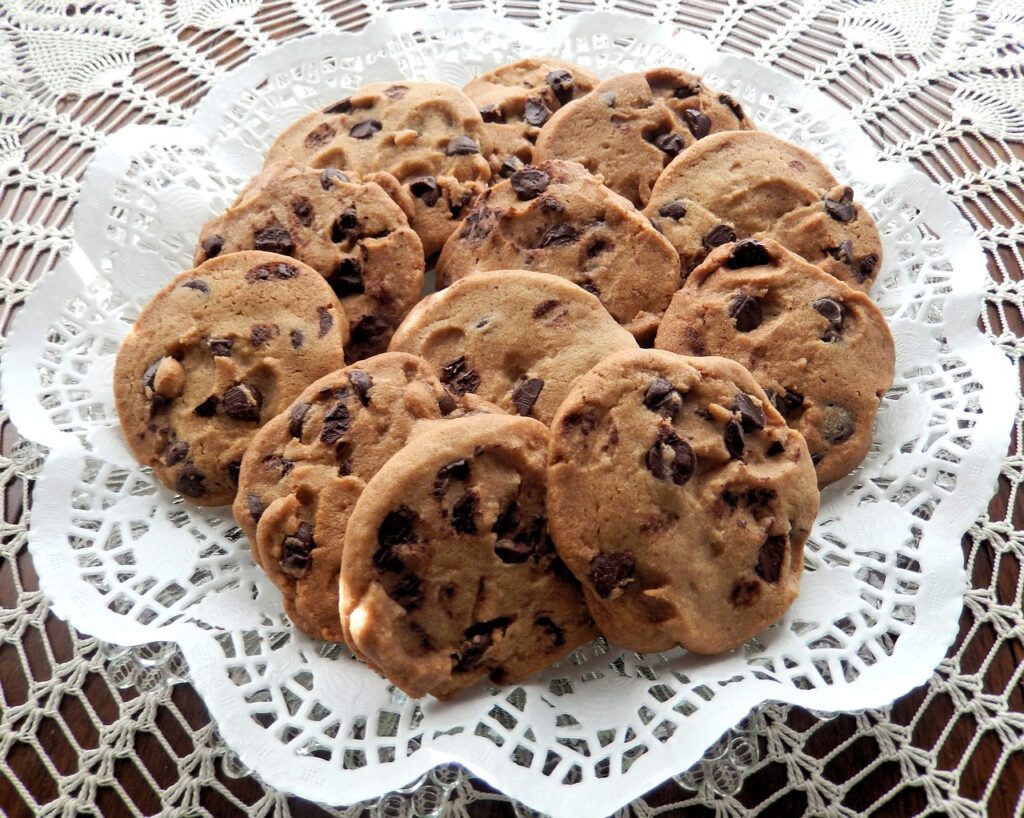 chocolate chip cookies, low carb holiday treats