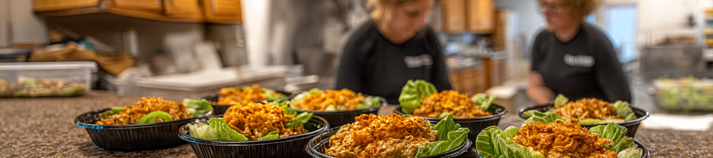 buffalo chicken lettuce wraps in lunchboxes